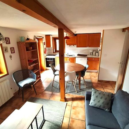 "Chalet Les Aravis" Chalet Et Appartements Le Grand-Bornand Exteriör bild