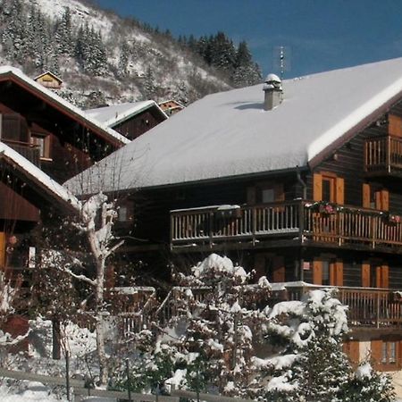 "Chalet Les Aravis" Chalet Et Appartements Le Grand-Bornand Exteriör bild