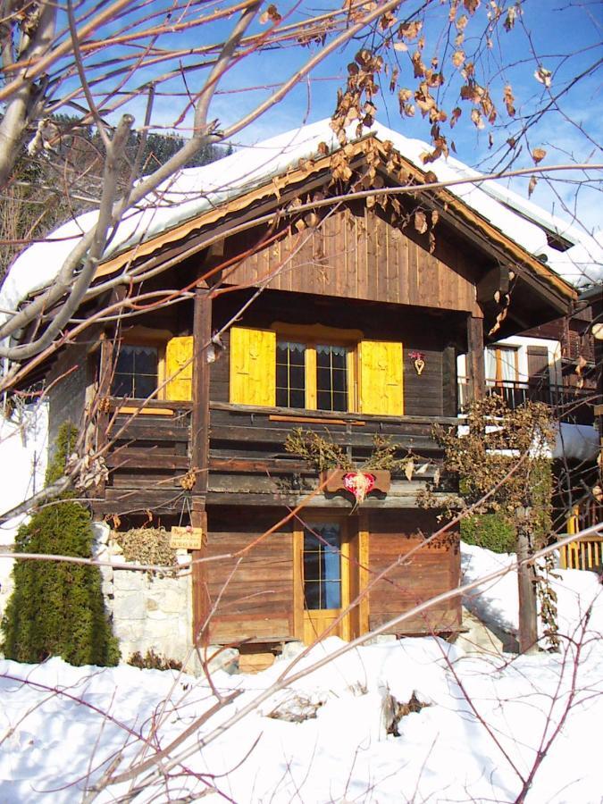"Chalet Les Aravis" Chalet Et Appartements Le Grand-Bornand Exteriör bild